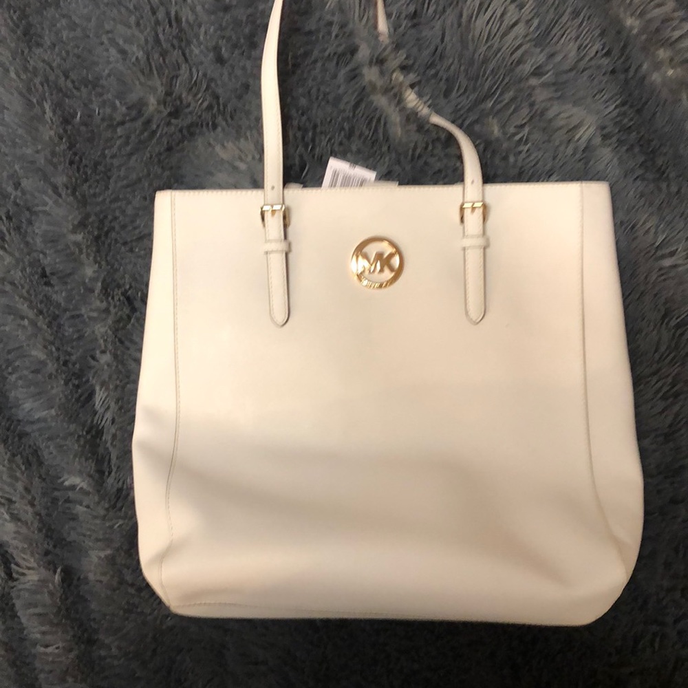 Michael Kors Jet Set Travel Bag